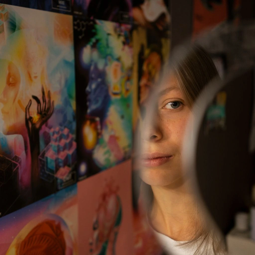 Portrait of master digitizer Liene Pakulis